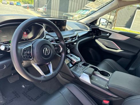 Used 2023 Acura MDX FWD w/ Technology Package image 16