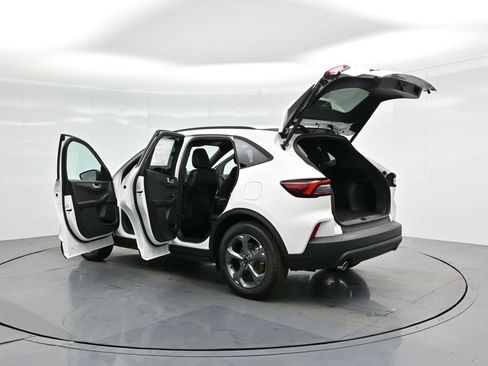 New 2025 Ford Escape ST-Line w/ Tech Pack #1 image 32