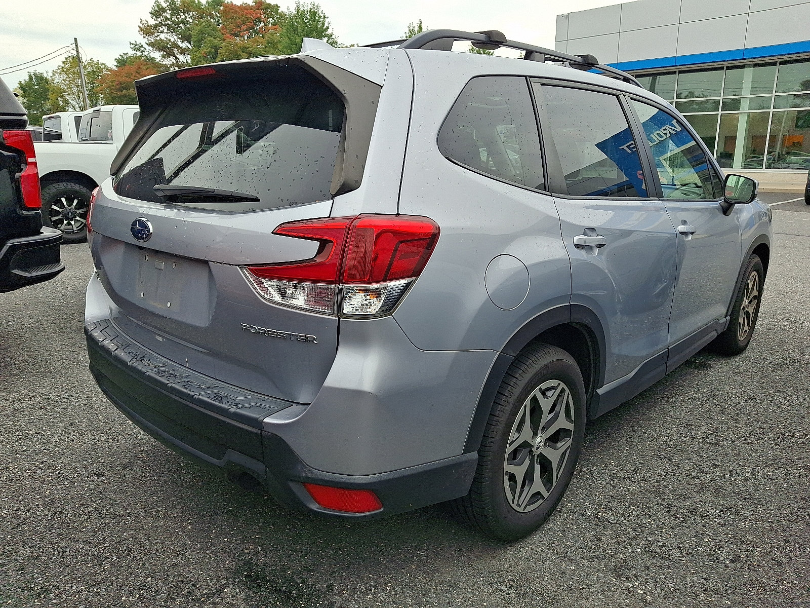 Used 2021 Subaru Forester Premium AWD/4WD image 5