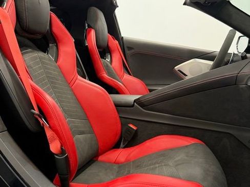 Used 2022 Chevrolet Corvette Stingray w/ Z51 Performance Package image 28