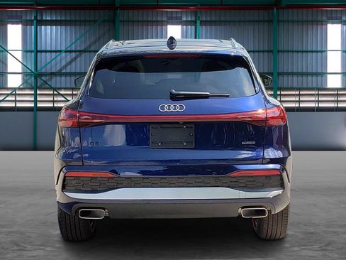 Used 2025 Audi Q5 Premium Plus w/ Premium Plus AWD/4WD image 4