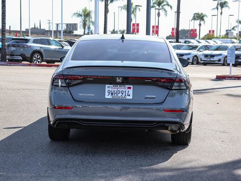 Used 2025 Honda Accord Sport image 12