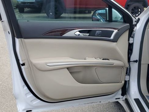 Used 2016 Lincoln MKZ Base w/ Equipment Group 200A Select image 9