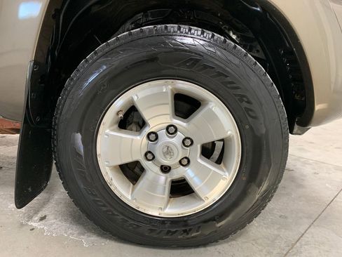 Used 2011 Toyota Tacoma 4x4 Double Cab image 24