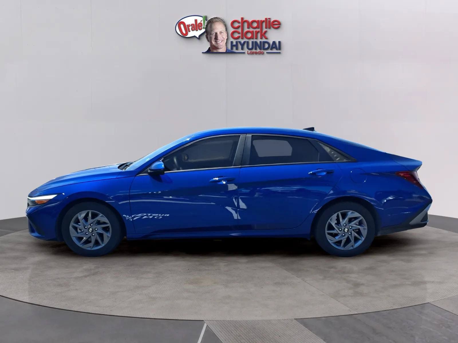 Certified 2024 Hyundai Elantra SEL FWD image 2