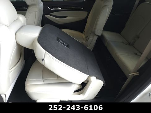 Used 2023 Buick Enclave Essence FWD image 31