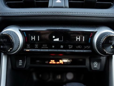 Used 2024 Toyota RAV4 XLE image 20