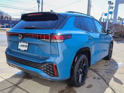 New 2026 Volkswagen Tiguan SE R-Line AWD/4WD image 5