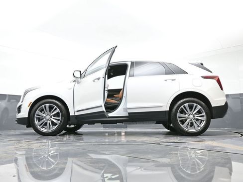 Used 2026 Cadillac XT5 Premium Luxury w/ Driver Assist Package image 35