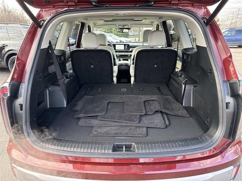 Used 2023 Kia Telluride EX w/ EX Captain's Chair Package image 12