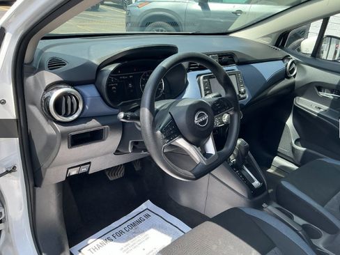 Used 2024 Nissan Versa SV FWD image 4