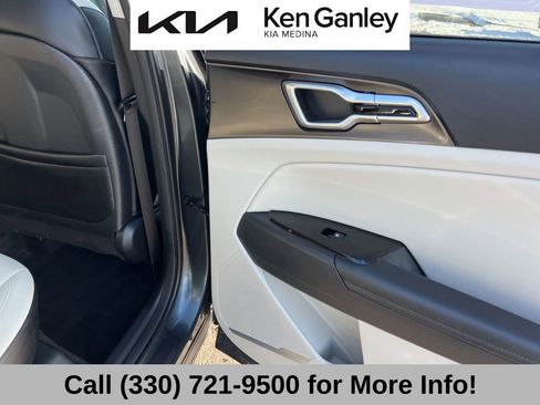 Certified 2025 Kia Sportage EX image 56