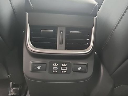 Used 2025 Subaru Outback Limited image 10