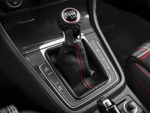 Used 2016 Volkswagen GTI S FWD image 10