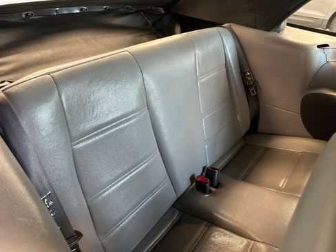 Used 2001 Ford Mustang Premium RWD image 12