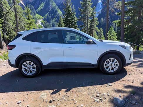 Certified 2025 Ford Escape Active AWD/4WD image 7