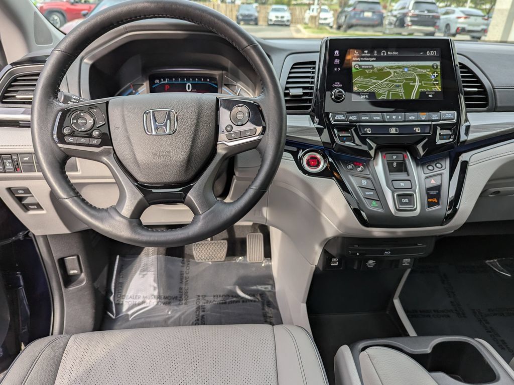 Used 2023 Honda Odyssey Elite image 22