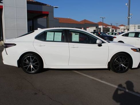 Certified 2023 Toyota Camry SE FWD image 17
