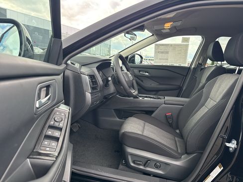New 2026 Nissan Rogue SV AWD/4WD image 11