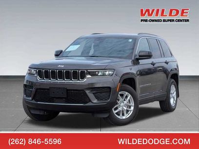 Certified 2025 Jeep Grand Cherokee Laredo X w/ Luxury Tech Group I