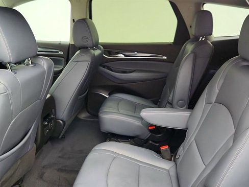 Used 2021 Buick Enclave Essence w/ Sport Touring Edition image 21