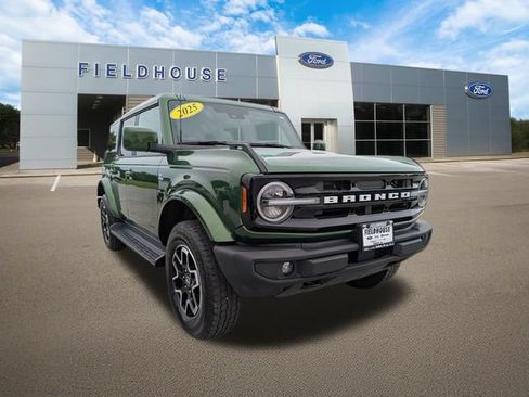 Used 2025 Ford Bronco Outer Banks AWD/4WD image 8
