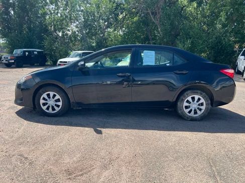 Used 2017 Toyota Corolla L w/ Carpet Mat Package (TMS) FWD image 2