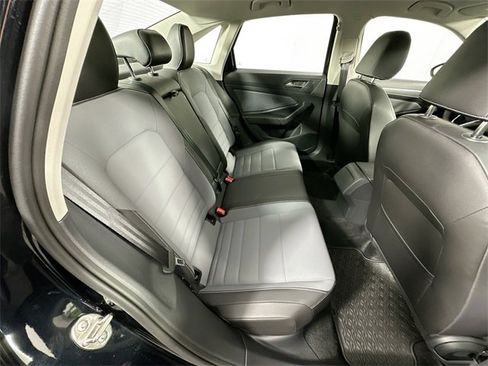 Used 2025 Volkswagen Jetta SE w/ Black Wheel Package image 27