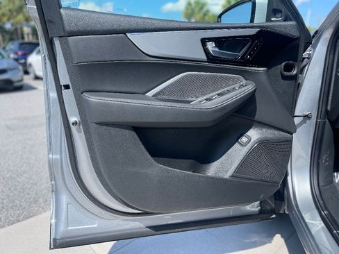 Certified 2023 Acura MDX SH-AWD w/ Technology Package image 8