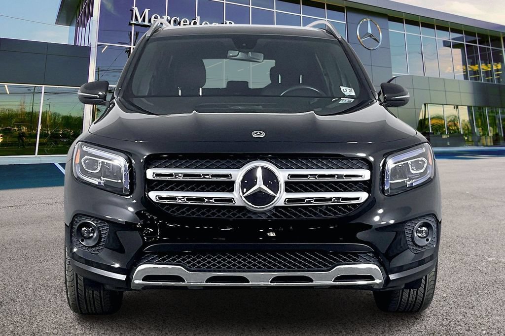 Used 2023 Mercedes-Benz GLB 250 4MATIC image 3