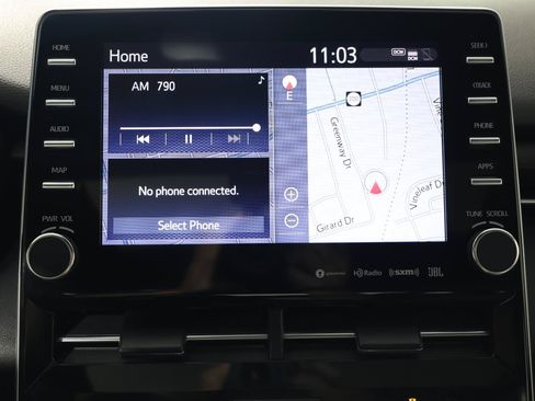 Used 2021 Toyota Avalon Limited FWD image 13