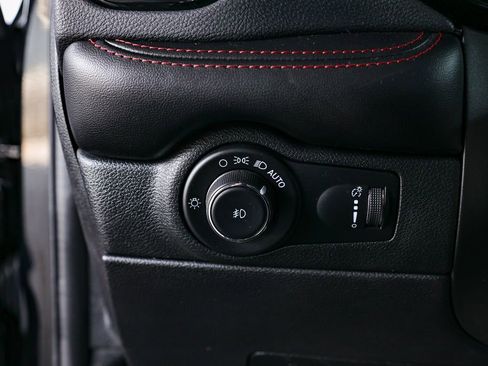 Used 2023 Dodge Durango GT image 35