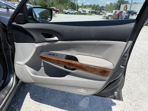 Used 2011 Honda Accord EX-L image 13