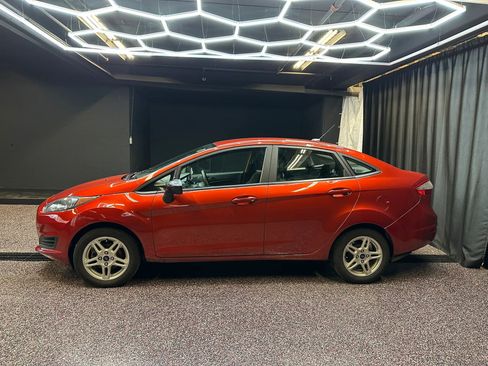 Used 2018 Ford Fiesta SE image 4