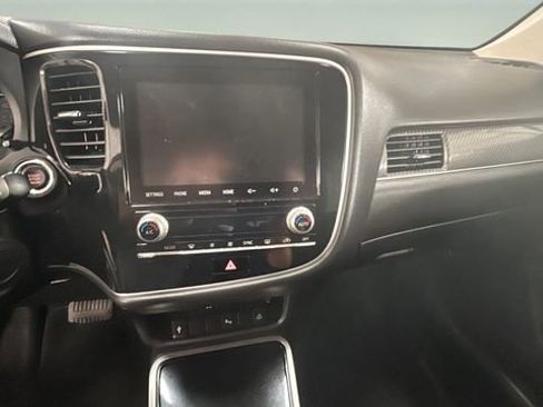 Used 2020 Mitsubishi Outlander SEL AWD/4WD image 11