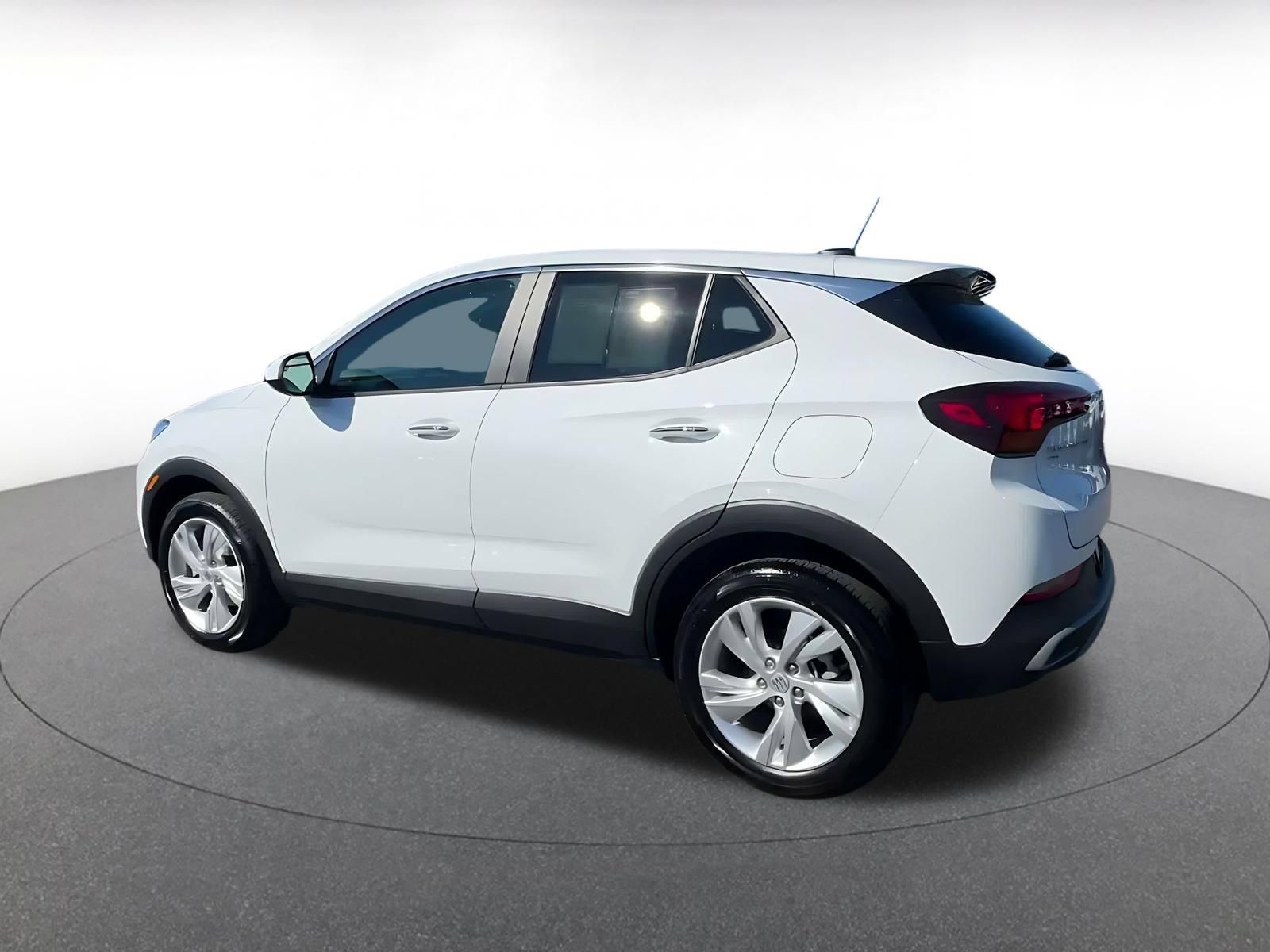 Used 2026 Buick Encore GX Preferred AWD/4WD image 9