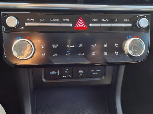 New 2025 Hyundai Tucson Limited image 19