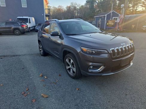 Used 2019 Jeep Cherokee Limited image 3