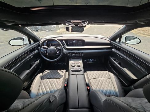 Used 2026 Genesis G90 3.5T Prestige AWD/4WD image 3