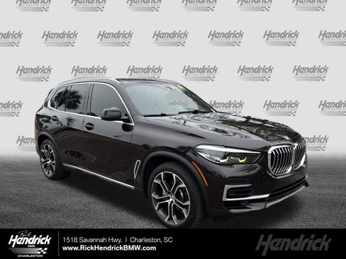 Used 2022 BMW X5 sDrive40i w/ Premium Package image 1