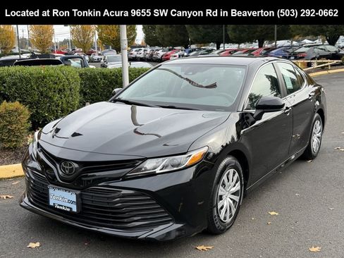 Used 2020 Toyota Camry L w/ Carpet Mat Package image 4