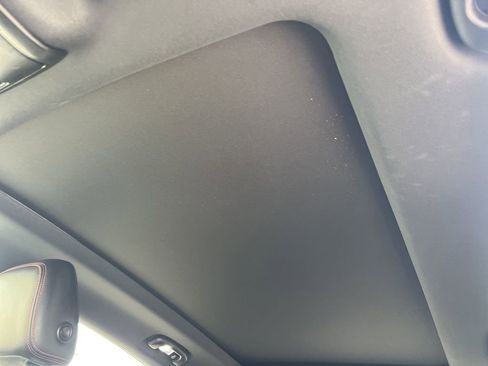 Used 2022 Chevrolet Equinox RS w/ RS Leather Package image 39