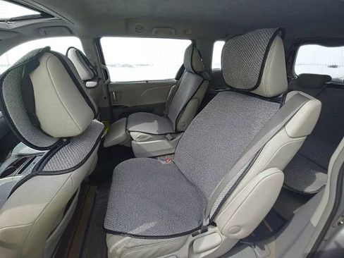 Used 2011 Toyota Sienna XLE image 12