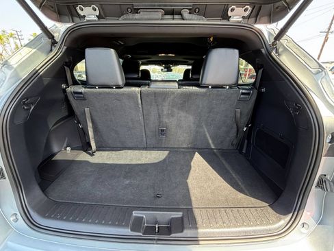 Used 2025 Toyota Highlander XSE AWD/4WD image 27