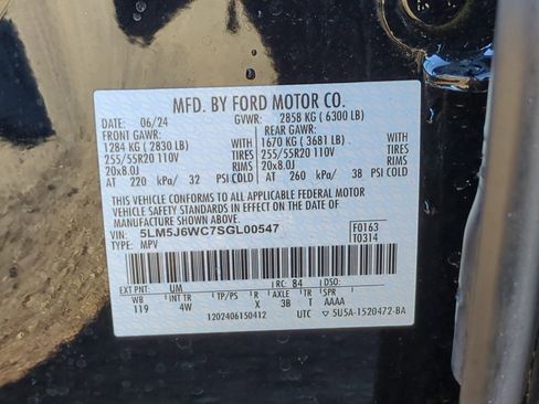 Used 2025 Lincoln Aviator 2WD image 37