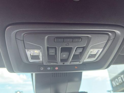 Used 2024 GMC Sierra 1500 AT4X image 29