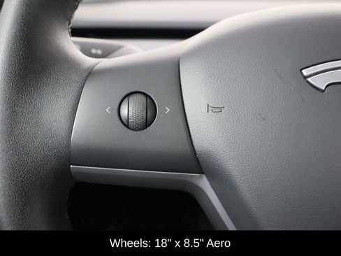 Used 2020 Tesla Model 3 Standard Range image 8