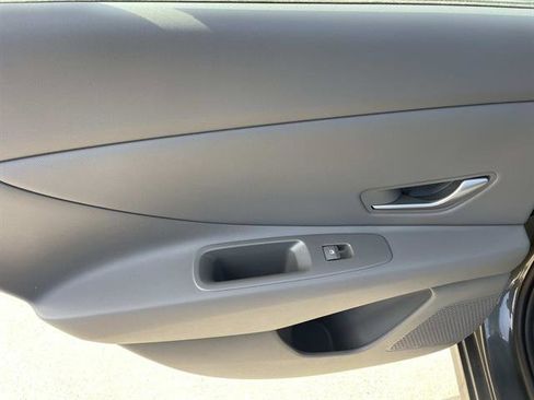 New 2026 Hyundai Elantra Sport FWD image 22