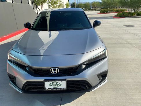 Used 2024 Honda Civic Sport image 2