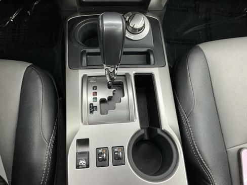Used 2016 Toyota 4Runner SR5 Premium AWD/4WD image 37